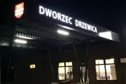 dworzec drzewica noc